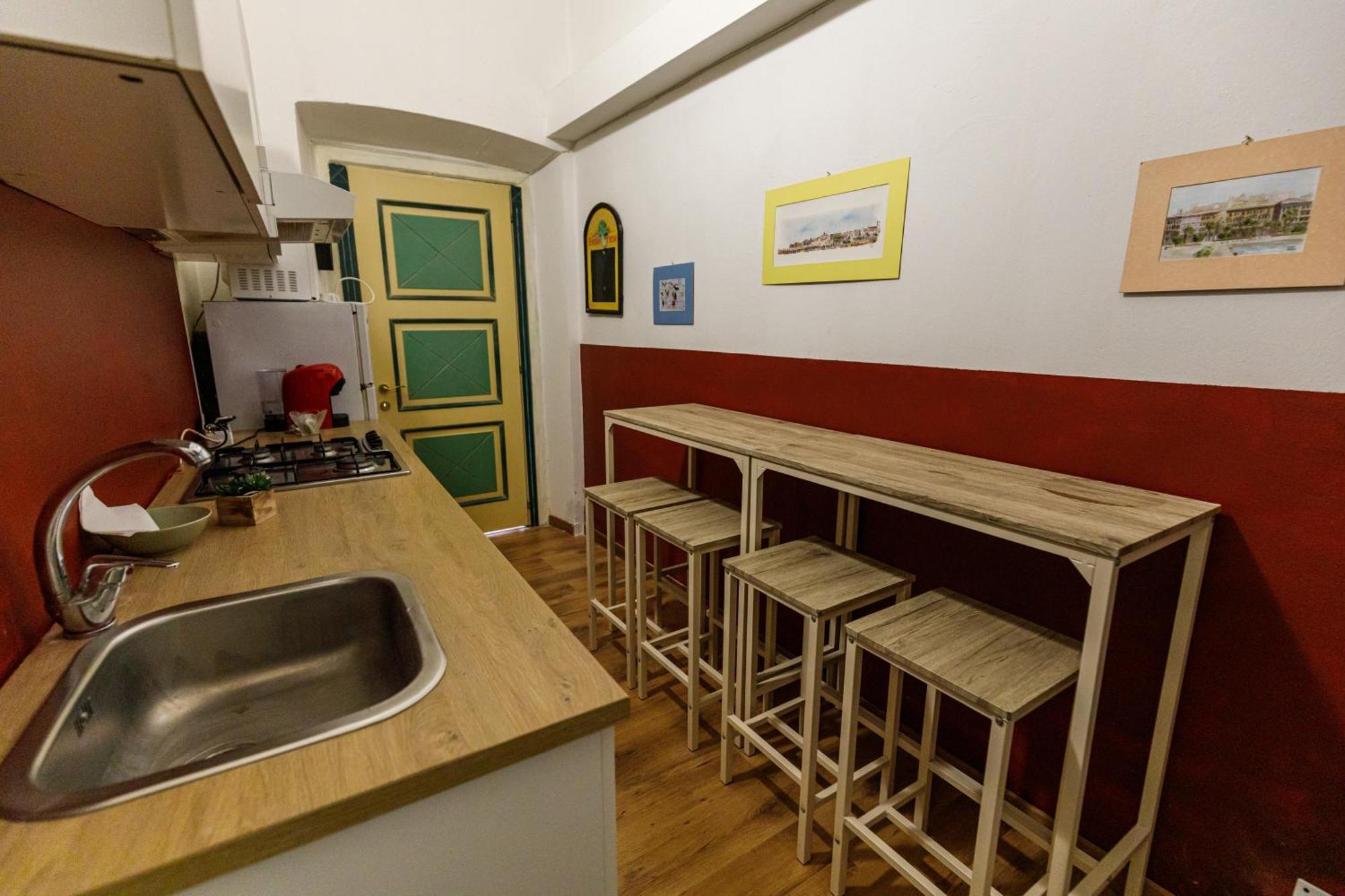 Onlyrooms III - Recommended For Under 30S Каляри Стая снимка