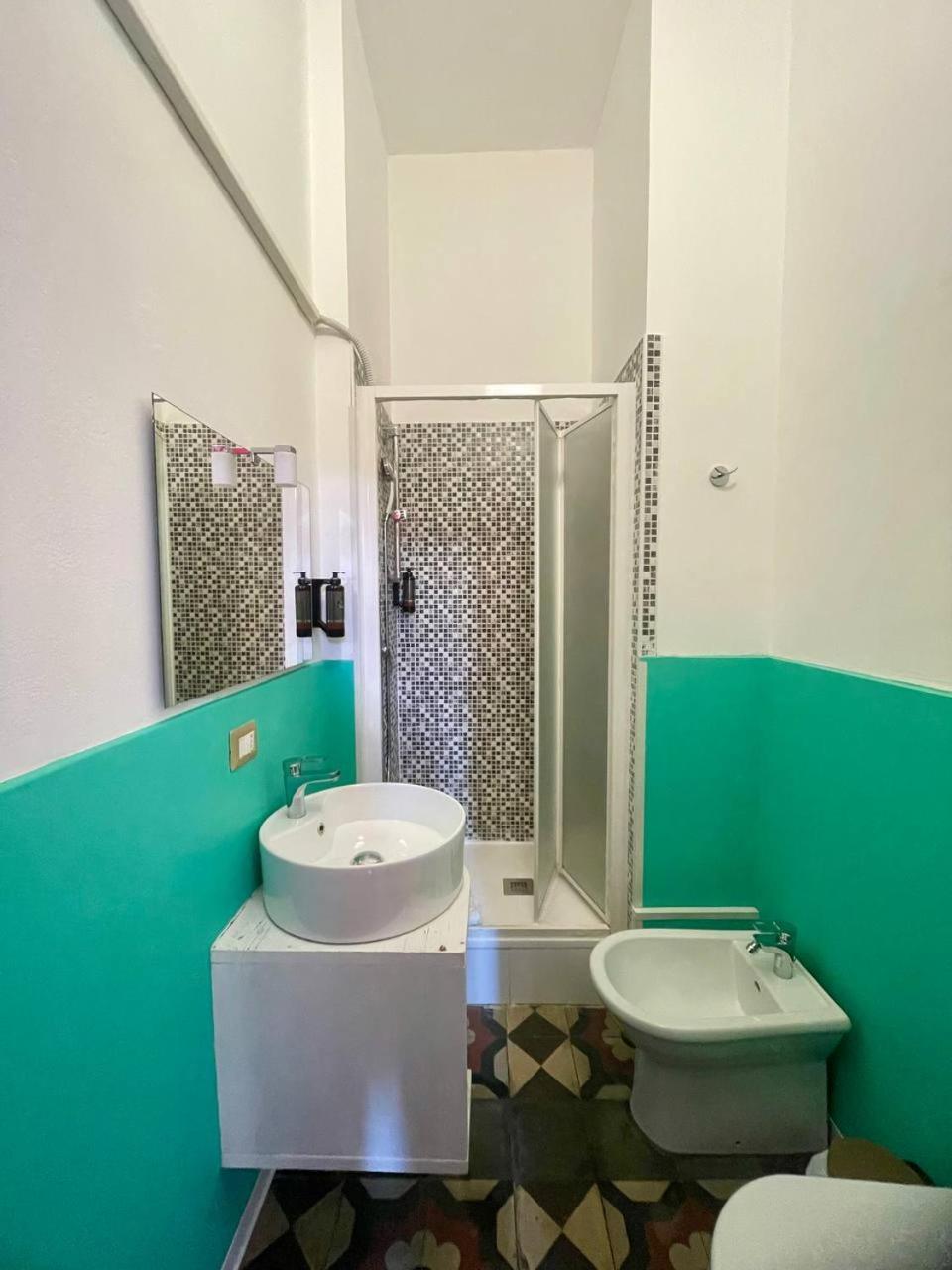 Onlyrooms III - Recommended For Under 30S Каляри Екстериор снимка