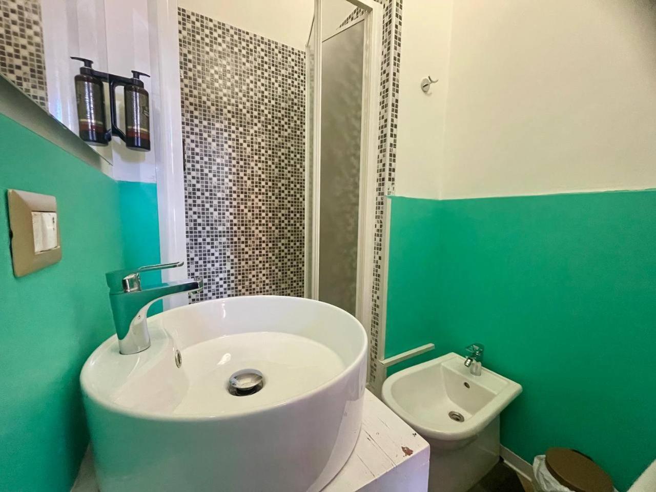 Onlyrooms III - Recommended For Under 30S Каляри Екстериор снимка